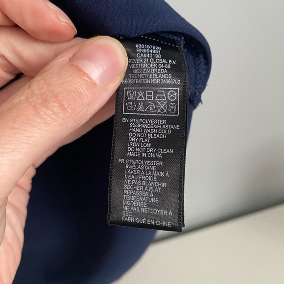 Forever 21 navy stud neck detail tank - Picture 4 of 8